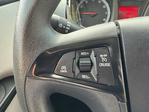 Used 2017 GMC Terrain SLE AWD/4WD image 14