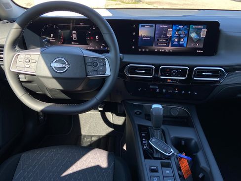 New 2026 Nissan Sentra SV w/ SV Convenience Package FWD image 15