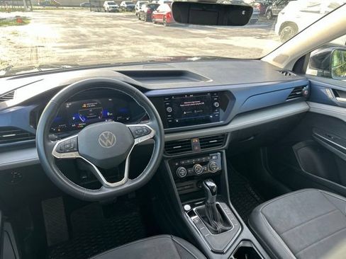 Used 2024 Volkswagen Taos SE FWD image 14