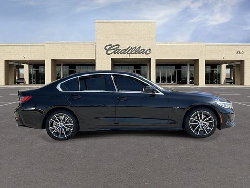 Used 2022 BMW 330e w/ Driving Assistance Package RWD image 4