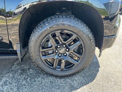 Used 2025 Chevrolet Silverado 1500 High Country w/ Midnight Edition AWD/4WD image 30