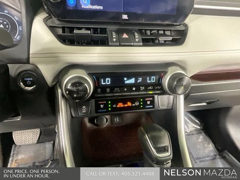 Used 2023 Toyota RAV4 Limited AWD/4WD image 38