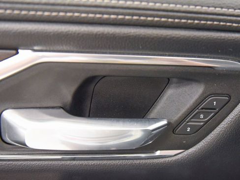 Used 2025 RAM 1500 Laramie image 18