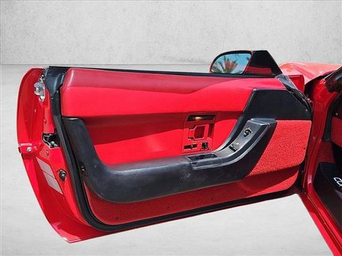 Used 1992 Chevrolet Corvette Coupe RWD image 11