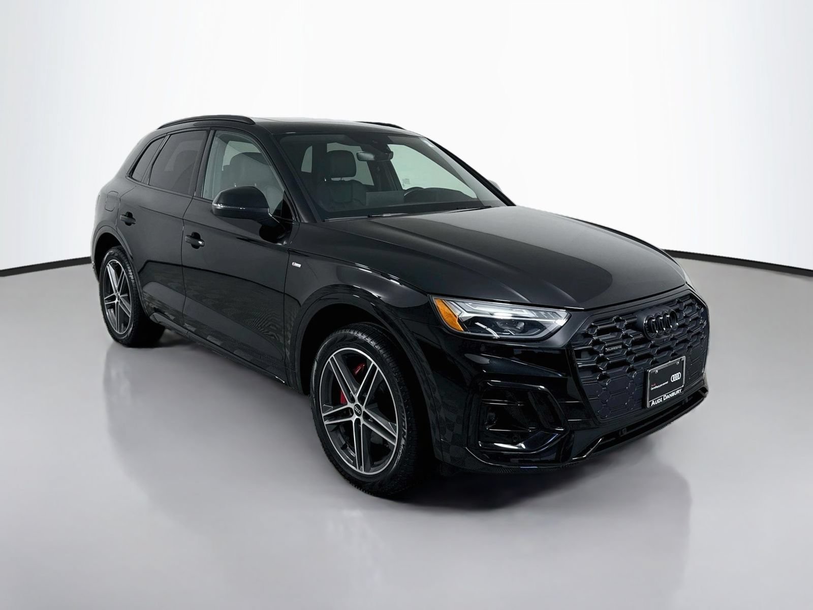 Certified 2024 Audi Q5 e Premium Plus AWD/4WD image 7