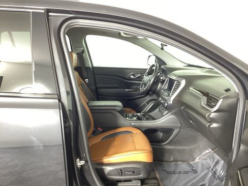 Used 2020 GMC Acadia AT4 w/ Driver Alert Package II AWD/4WD image 9