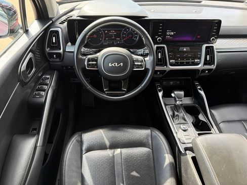 Used 2022 Kia Sorento S FWD image 22