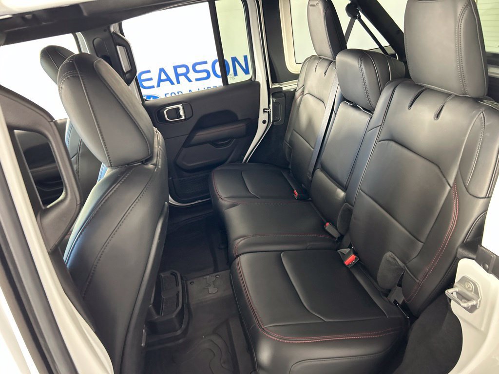 Used 2025 Jeep Wrangler Unlimited Rubicon AWD/4WD image 28