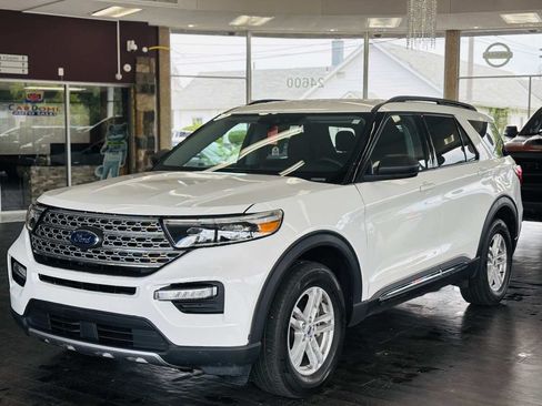 Used 2023 Ford Explorer XLT w/ Class IV Trailer Tow Package AWD/4WD image 16