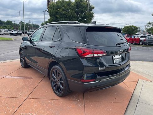 Used 2022 Chevrolet Equinox RS w/ LPO, Floor Liner Package image 11