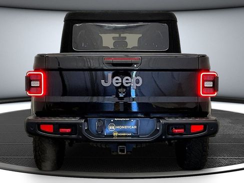 Used 2020 Jeep Gladiator Rubicon AWD/4WD image 5