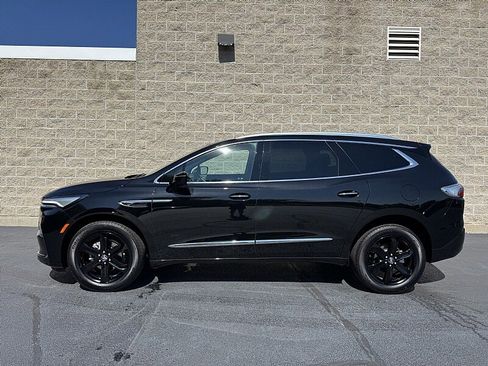 Used 2024 Buick Enclave Essence w/ Sport Touring Edition image 7