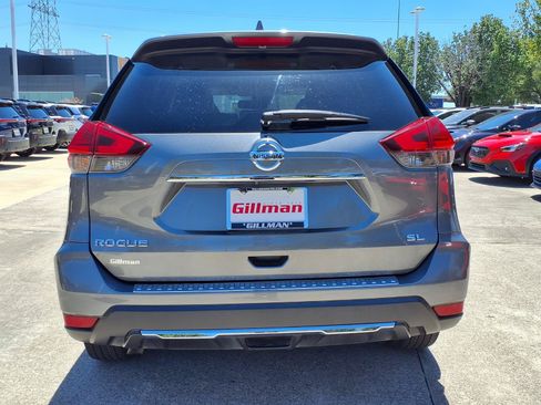 Used 2017 Nissan Rogue SL FWD image 23