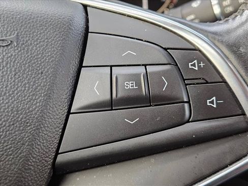 Used 2019 Cadillac XT5 Premium Luxury FWD image 22