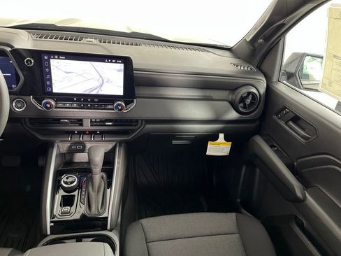 New 2026 Chevrolet Colorado Trail Boss AWD/4WD image 7