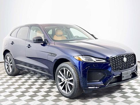 New 2025 Jaguar F-PACE R-Dynamic S image 3