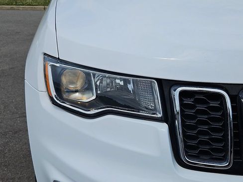 Certified 2021 Jeep Grand Cherokee Limited AWD/4WD image 10