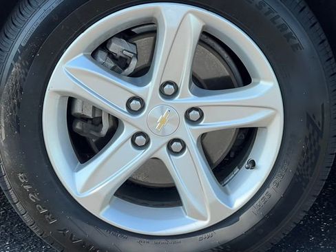 Used 2023 Chevrolet Malibu LT FWD image 5
