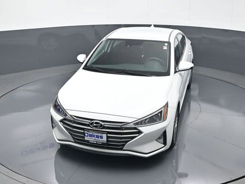 Used 2020 Hyundai Elantra SEL w/ Winter Weather Package image 47