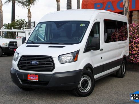 Used 2017 Ford Transit 350 XL image 4