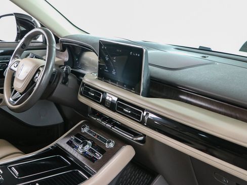 Used 2023 Lincoln Aviator Reserve w/ Equipment Group 201A AWD/4WD image 28
