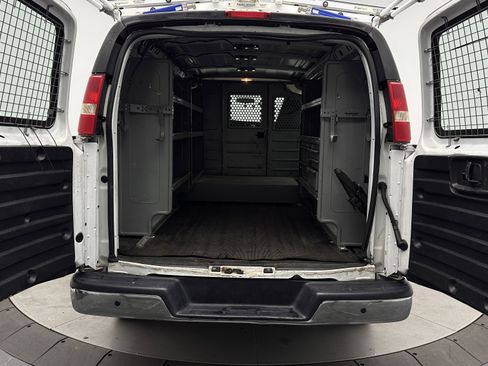 Used 2016 GMC Savana 2500 RWD image 19