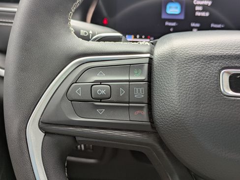 Used 2024 Jeep Grand Cherokee L Altitude RWD image 16