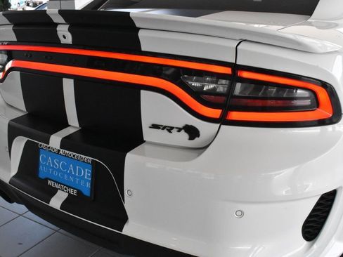 Used 2022 Dodge Charger SRT Hellcat w/ Harman/Kardon Audio Group RWD image 19