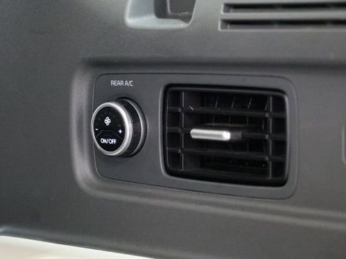 Used 2025 Hyundai Santa Fe SEL FWD image 34