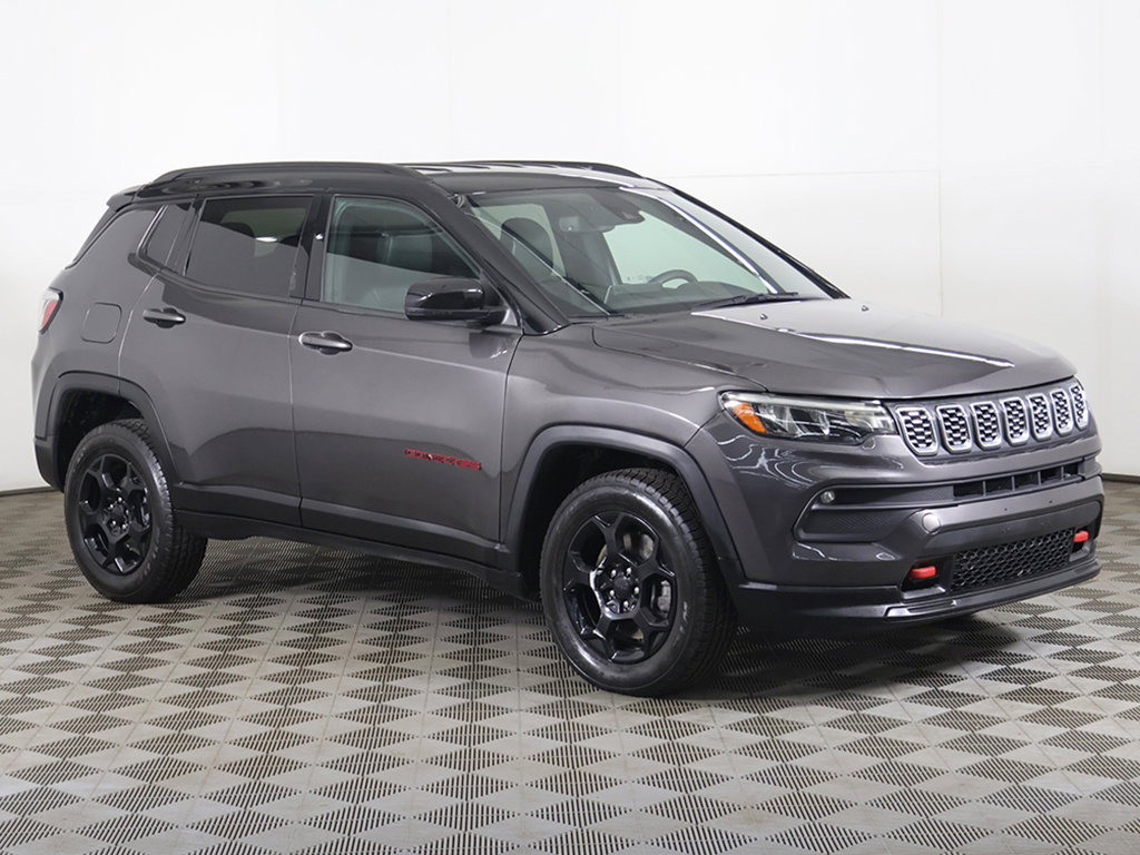 Used 2024 Jeep Compass Trailhawk AWD/4WD image 49