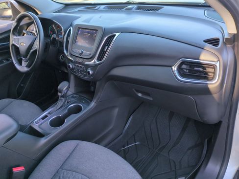 Used 2022 Chevrolet Equinox LT image 28