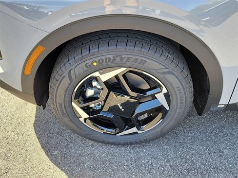 New 2026 Kia Sportage EX image 39