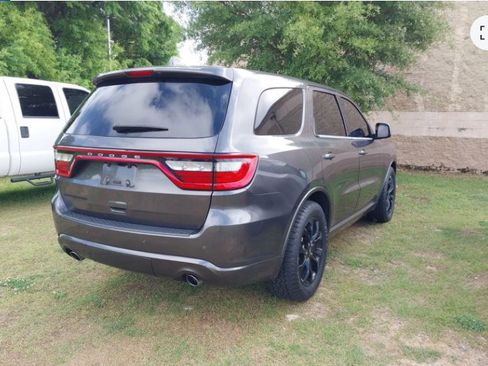 Used 2019 Dodge Durango SXT image 3