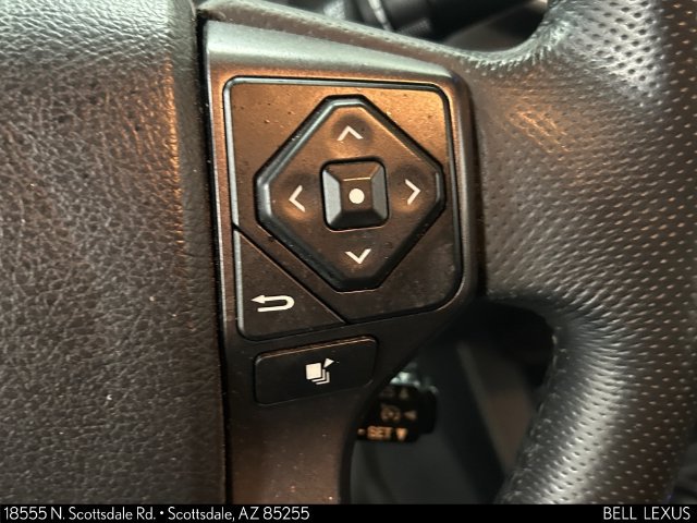 Used 2017 Toyota Tacoma TRD Off-Road AWD/4WD image 25