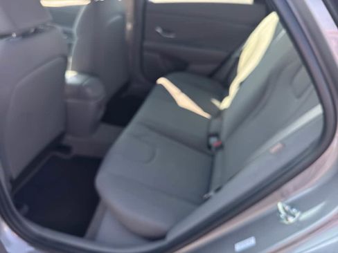 Certified 2024 Hyundai Elantra SE image 16