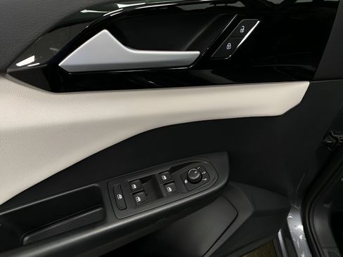 New 2026 Volkswagen Taos S image 21