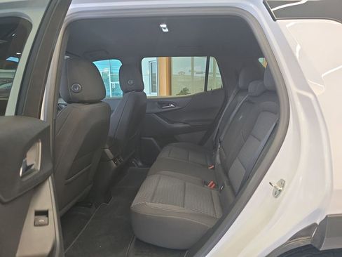 Used 2026 Chevrolet Equinox LT image 30