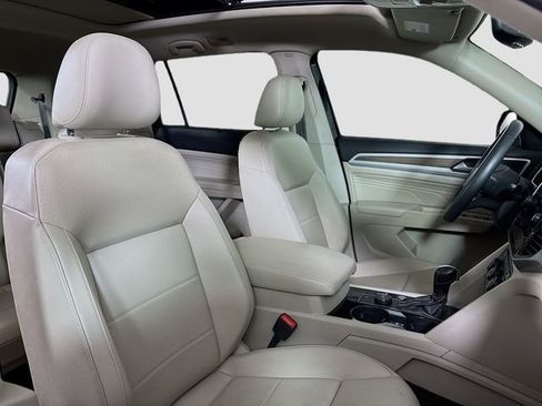 Used 2021 Volkswagen Atlas SEL image 31