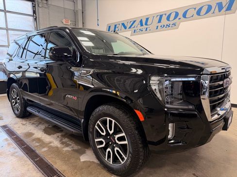 Used 2024 GMC Yukon AT4 w/ Technology Package image 2