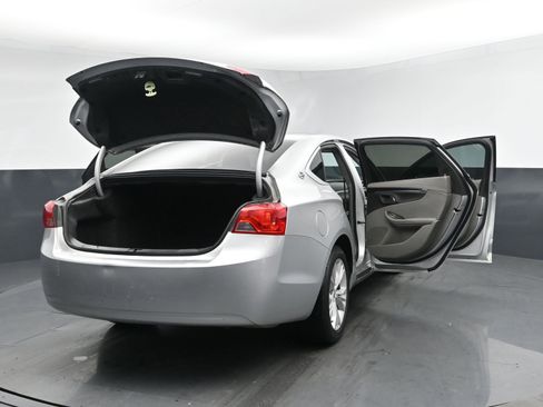 Used 2015 Chevrolet Impala LT image 27