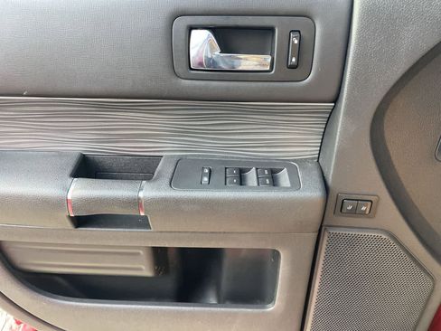 Used 2018 Ford Flex SEL w/ Equipment Group 202A image 30