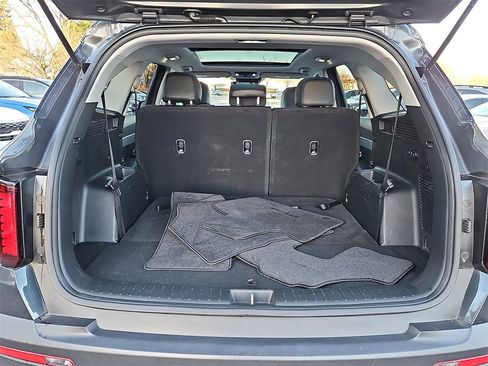 Certified 2022 Kia Sorento S w/ Panoramic Sunroof Package image 33