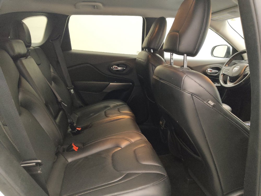 Used 2020 Jeep Cherokee Limited AWD/4WD image 19