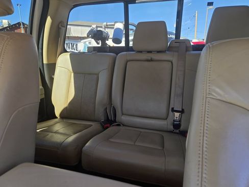Used 2011 Ford F250 Lariat w/ Lariat Interior Pkg AWD/4WD image 19