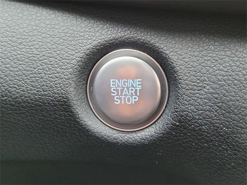 Certified 2022 Hyundai Santa Fe SEL image 22