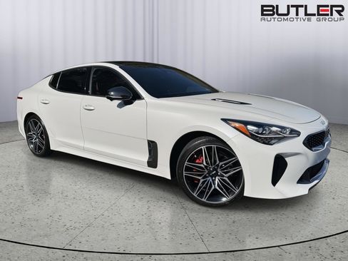Used 2022 Kia Stinger GT2 w/ Red Interior Color Package image 5