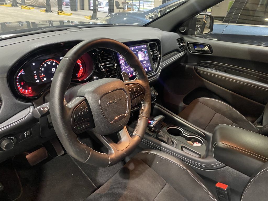 Used 2025 Dodge Durango SRT Hellcat w/ Black Package AWD/4WD image 2