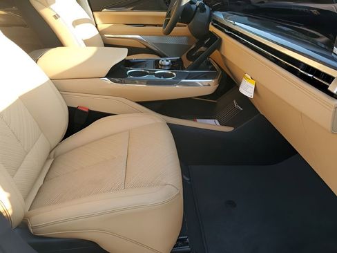 New 2026 Cadillac Escalade IQ Sport 2 w/ LPO, ONYX Package AWD/4WD image 16