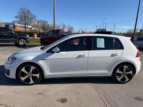 Used 2017 Volkswagen Golf 4-Door image 6