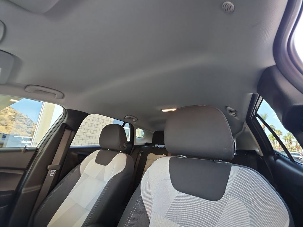 Used 2025 Chevrolet Trax LS FWD image 18